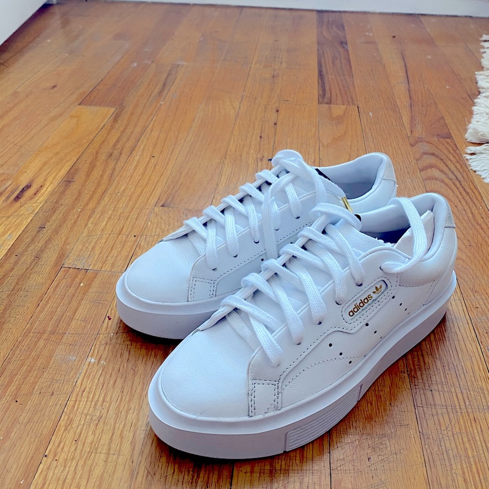 Adidas Original Sleek women size 5